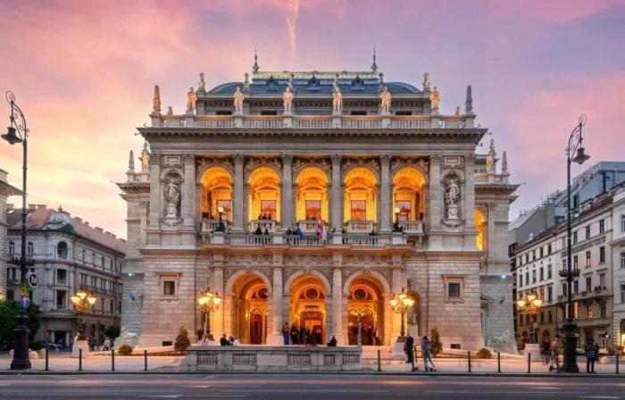 Apartment Central Oasis - Modern Charm, Timeless Comfort Budapest