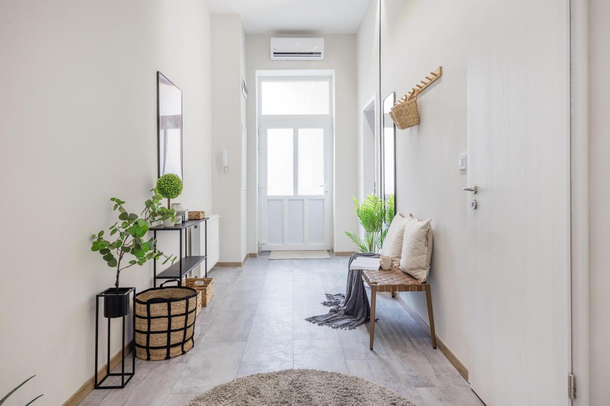Central Oasis - Modern Charm, Timeless Comfort Budapest