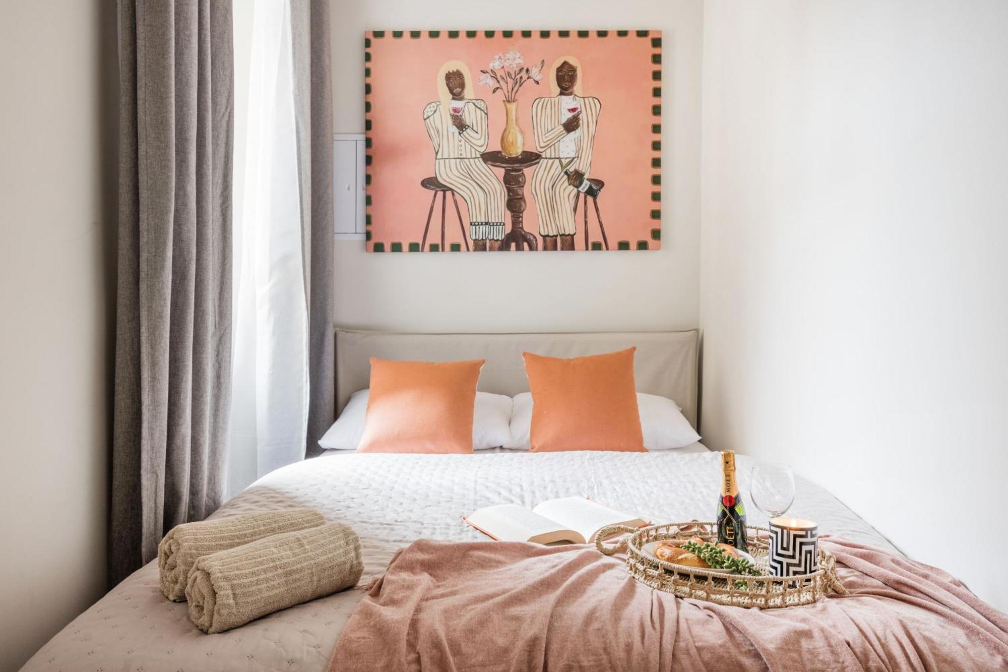 Central Oasis - Modern Charm, Timeless Comfort * Budapest